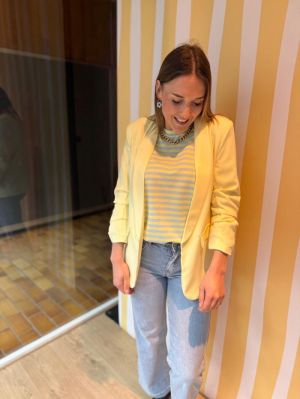  JAUNE