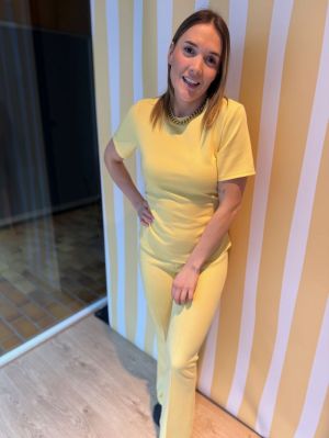  JAUNE